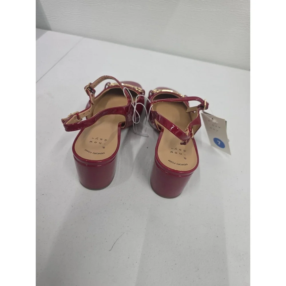 A New Day Red Patent Horsebit Slingback Block Heel Mary Jane Pumps Size 7